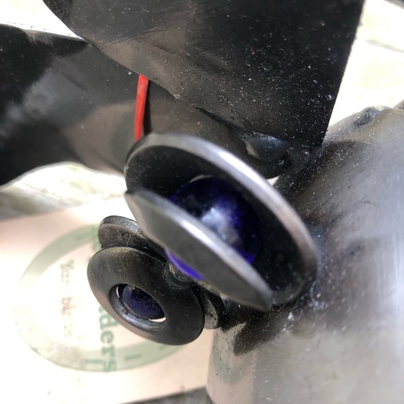 New NWT Original Yardbirds Lucky Happy Puppy Metal Dog Wall Art Key Leash Holder - Picture 7 of 13